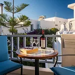 Zampeta 4* Adamantas (Milos)