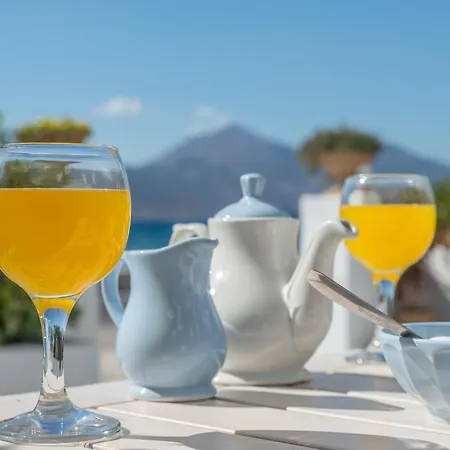 Zampeta 4* Adamantas (Milos)