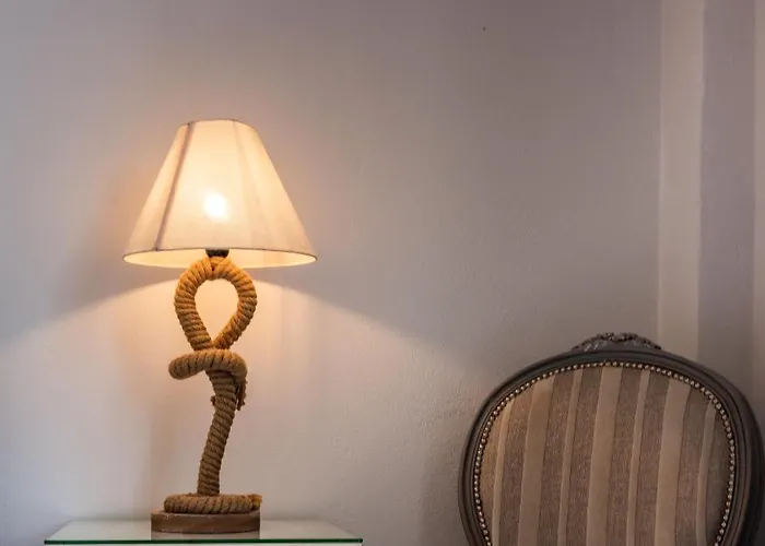 Zampeta Bed & Breakfast Adamantas (Milos)