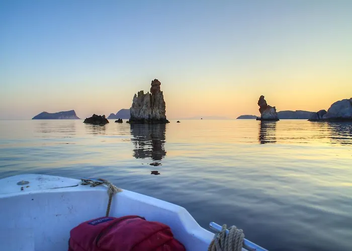 Zampeta 4* Adamantas (Milos)