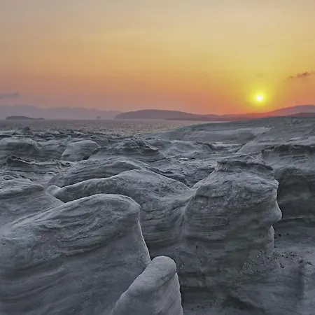 Zampeta Bed & Breakfast Adamantas (Milos)